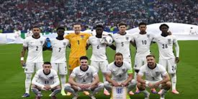 锋线革新与老将告别：万博体育视角解读英格兰新阵容-万博体育