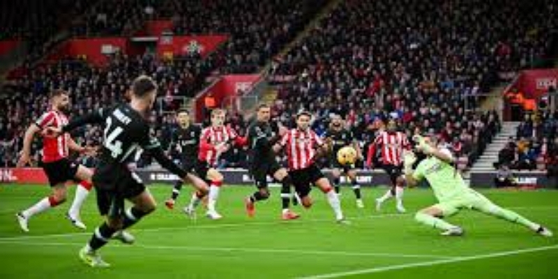 万博体育战术解析-瓜迪奥拉布阵疑云-万博体育